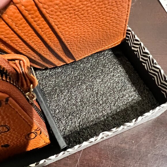 XOXO‎ NWT Wallet & Keychain Set – Orange You Glad You Found Me? - Picture 7 of 15